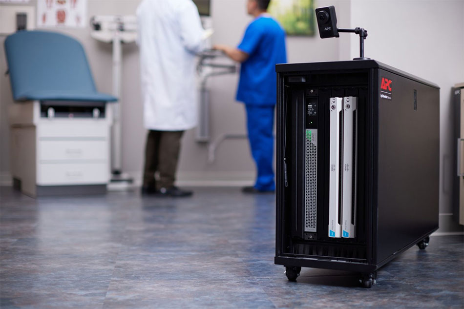 Choosing the Right Battery Pack for Your APC Smart-UPS: A Guide to the SRV240RLBP-9A